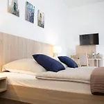 Pilar Garni 3* كولونيا