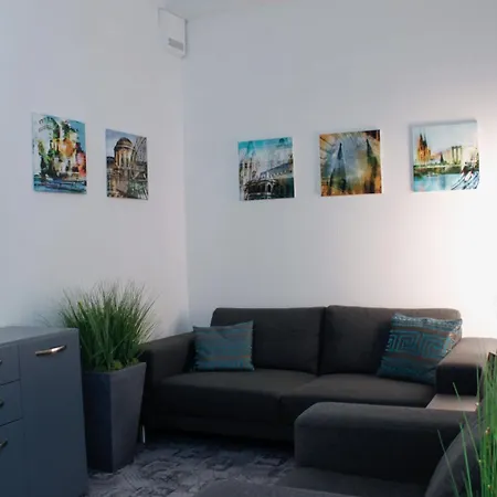 Pilar Garni 3* Cologne